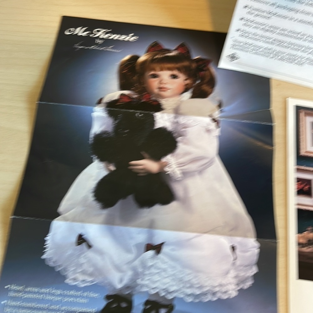 The Hamilton collection McKenzie doll - Picture 3 of 14